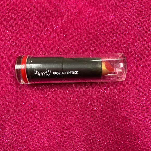 Red lipstick - Picture 1 of 2